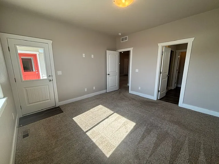 1333 Alyssa Way — Photo 20