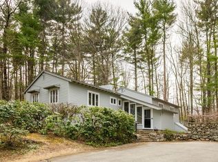 158 Sandy Pond Rd, Lincoln, MA 01773