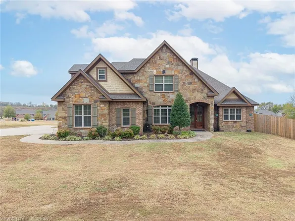 9712 Willowbrook Dr, Fort Smith, AR 72908