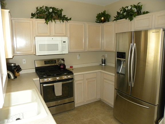 5th image of 13654 W Antelope Dr