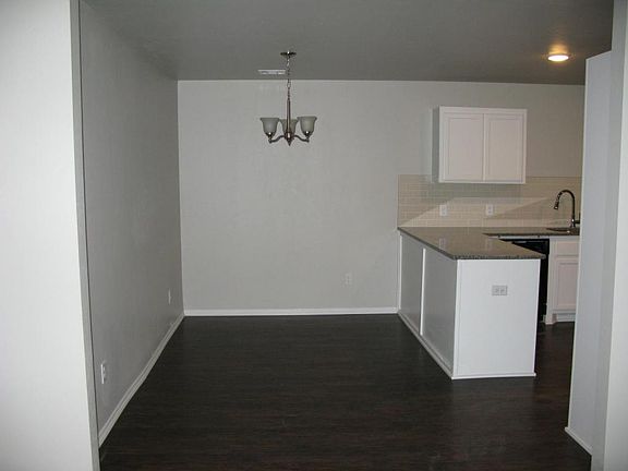 5th image of 11611 Surrey Villas Ct