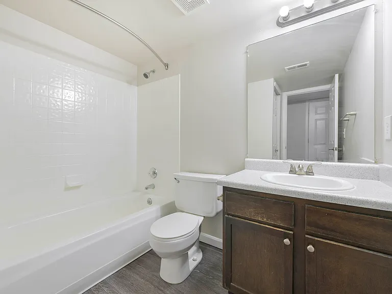 Ascent Apartments — Photo 15