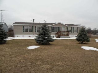950 S South St, Dalton, WI 53926
