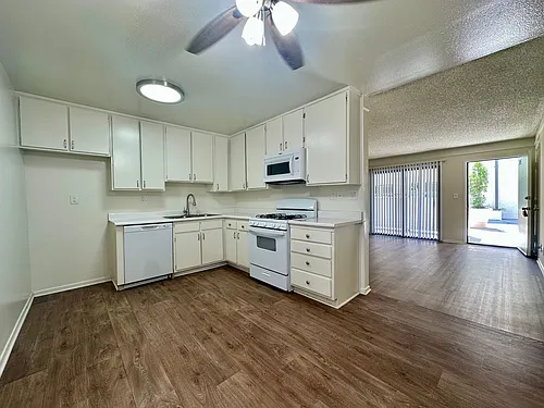 Floor plan 105