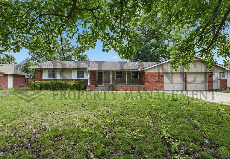 6517 E Elm St — Photo 1