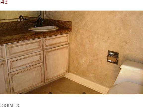 4th image of 212 Greenwood Dr APT 334