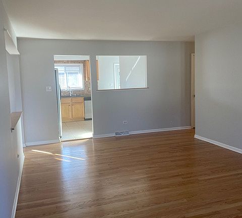 3rd image of 719 McKinley Ave