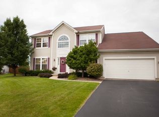 805 S Sparkle Ct, Oswego, IL 60543