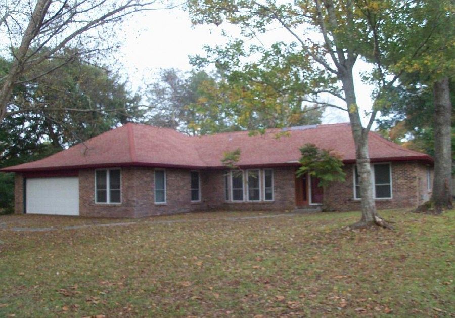 1st image of 1942 Sussex Dr W