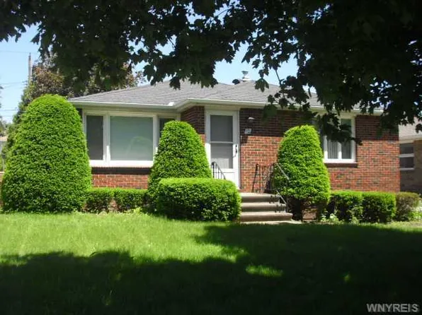12 Victoria Blvd, Cheektowaga, NY 14225