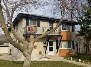 5747 N 90th St #5749, Milwaukee, WI 53225