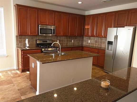4th image of 5193 Rolling Hills Dr