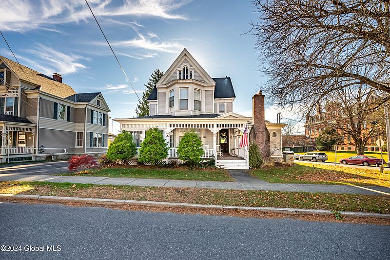 3rd image of 75 Westerlo Street