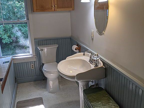 4th image of 22 Fuller St