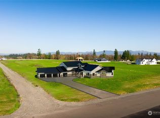 23511 70th St E, Buckley, WA 98321