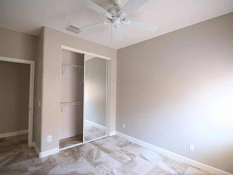 15225 W Shaw Butte Dr — Photo 10