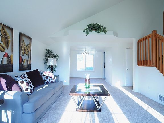 4th image of 15503 19th Avenue Ct E