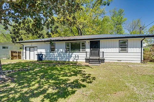915 Altamaha St Photo 1