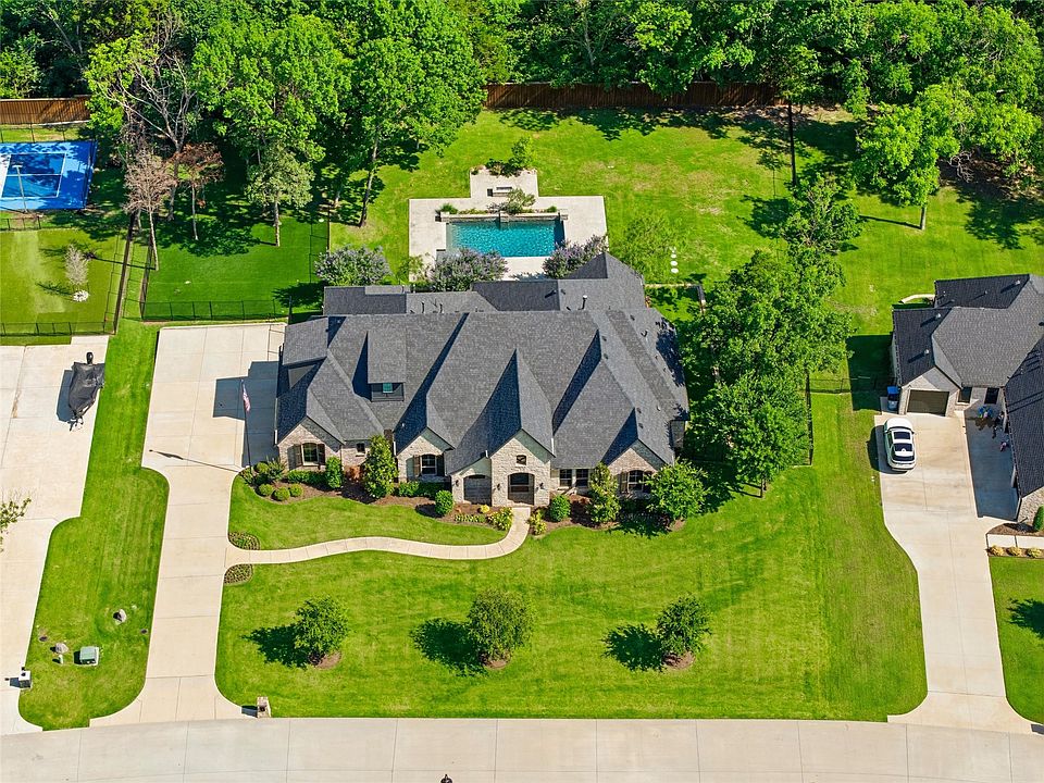 1st image of 1019 Country Way
