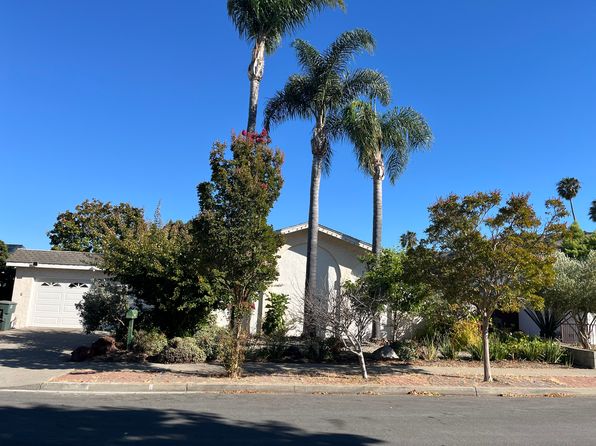 1773 Royal Way