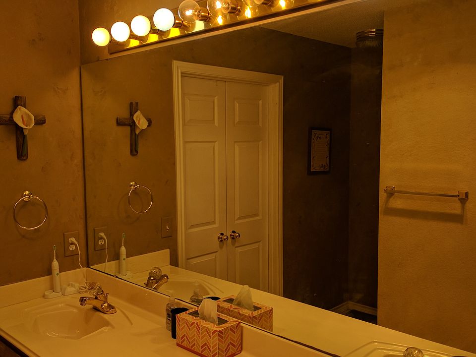 Double vanity in Master Bath