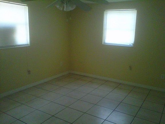 4th image of 3319 Pinehurst Dr