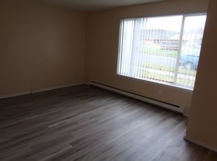 609 E 1st St, Arlington, WA 98223