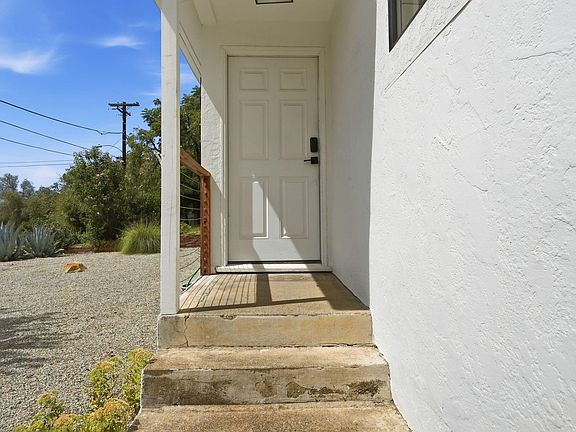 5th image of 1750 Barbara Rd