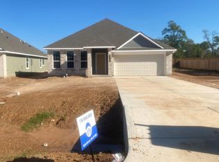 318 Shoreview Dr, Conroe, TX 77303