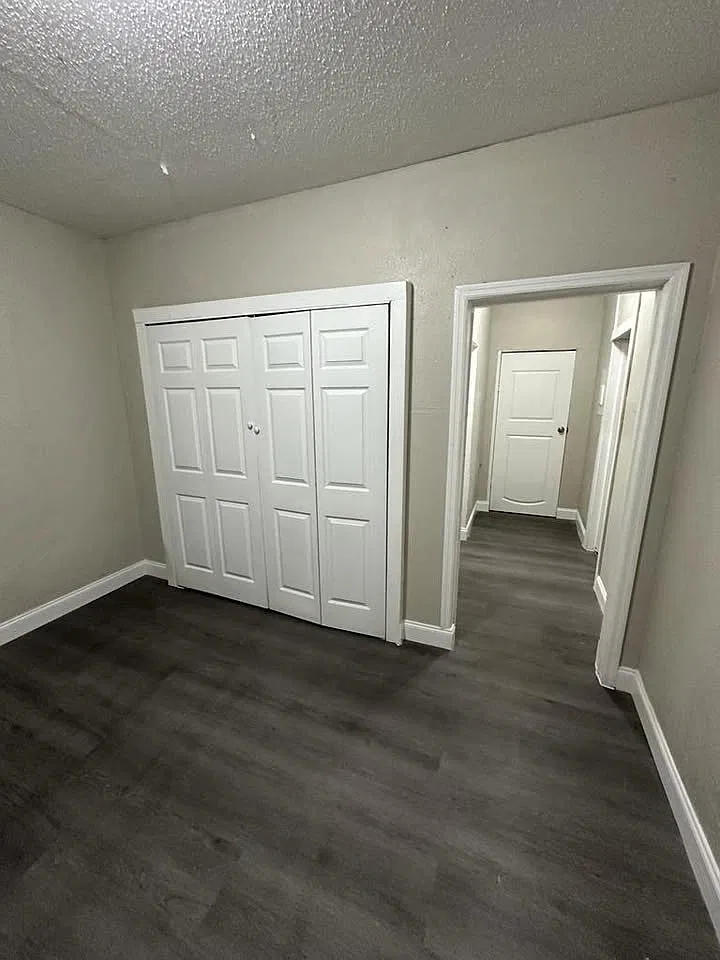 2 bed, 950 sqft, $1,500 — Photo 4