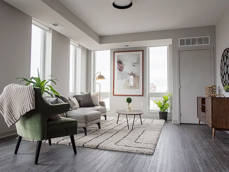 Luna Apartments — Photo 86