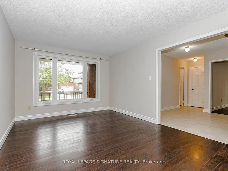 101 Hullrick Dr — Photo 5