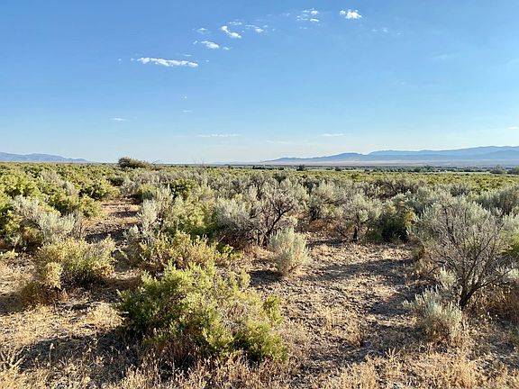 4th image of 22135 Topaz Lake Ln