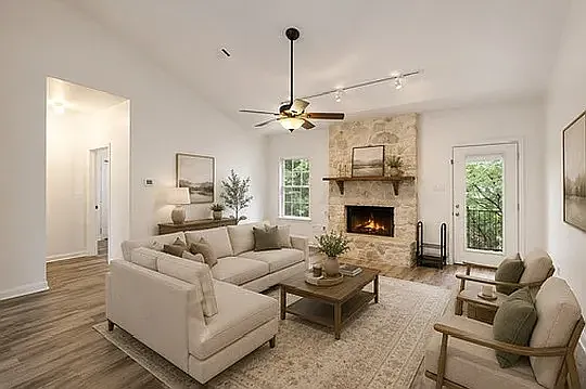 1301 S Quinlan Park Rd — Photo 3