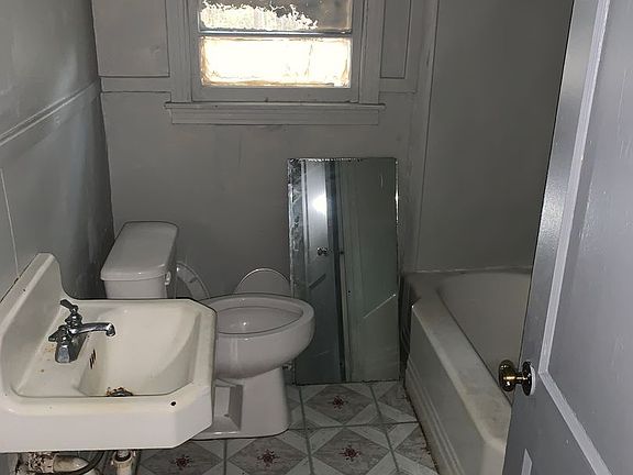 5th image of 1326 Lawhon St