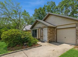 1902 Squirrel Path, Fort Walton Beach, FL 32547