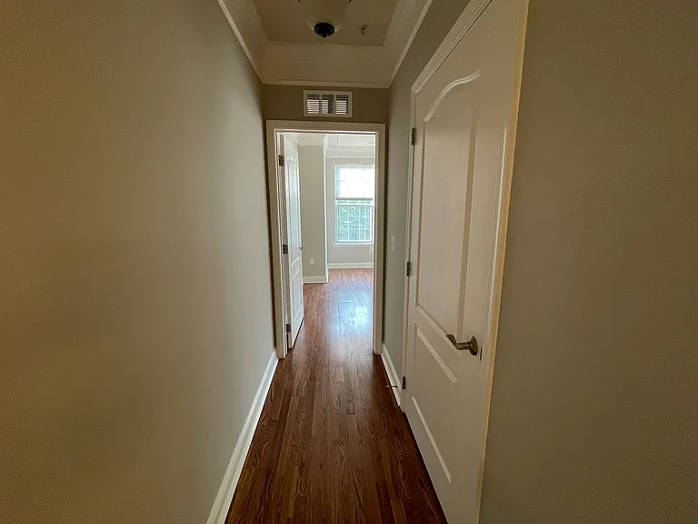 Clipper Ln — Photo 20