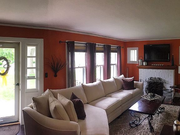3rd image of 429 Pleasantview Dr