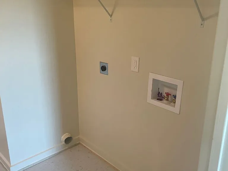 3608 Citation Ct NW — Photo 3