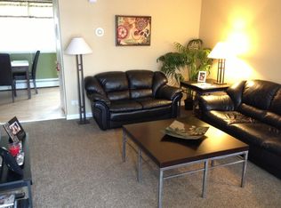 420 W Palatine Rd APT 11, Palatine, IL 60067