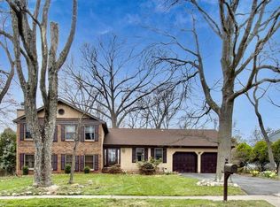 96 Sturbridge Dr, Piscataway, NJ 08854
