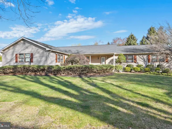 994 Garey Dr, Yardley, PA 19067