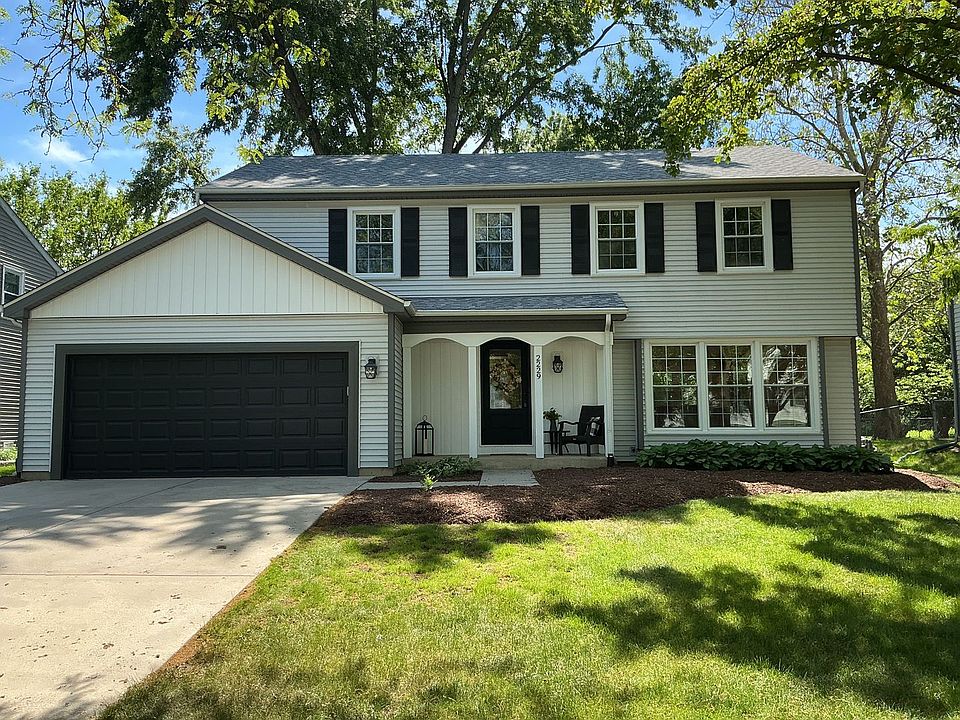 1st image of 2229 Woodland Cir