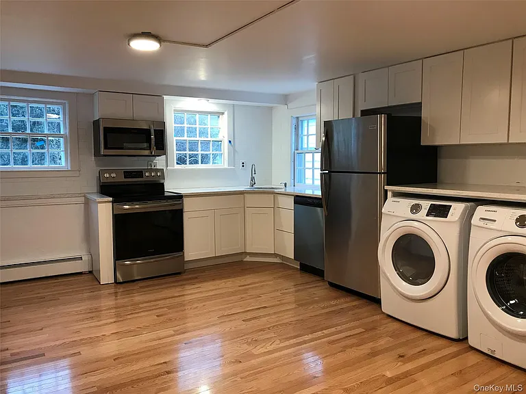 23 Lloyd Harbor Rd — Photo 6