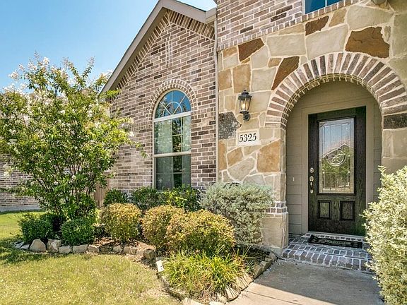 4th image of 5325 Grovewood Dr