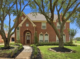4919 Avondale Dr, Sugar Land, TX 77479