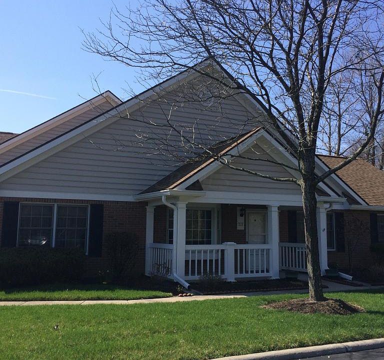 2nd image of 227 Dogwood Ln