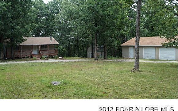 1st image of 329 Wavy Leaf Dr