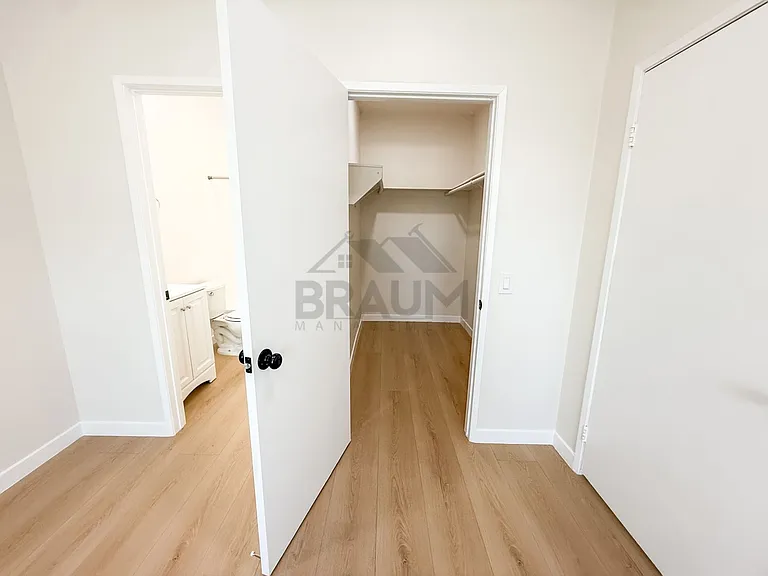 COLLINS — Photo 48