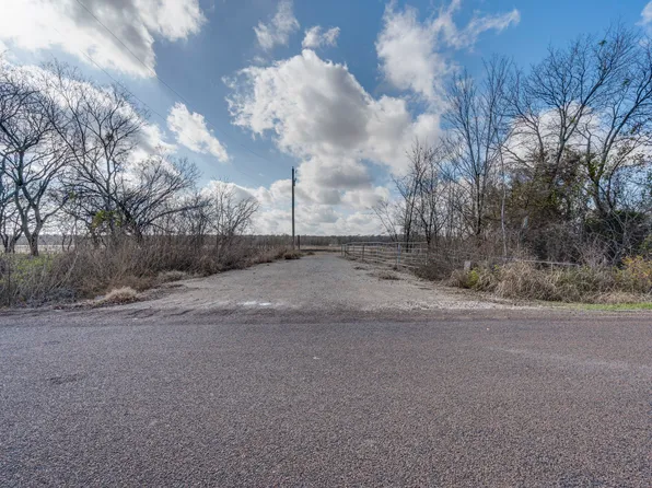 811 1st St, Maypearl, TX 76064